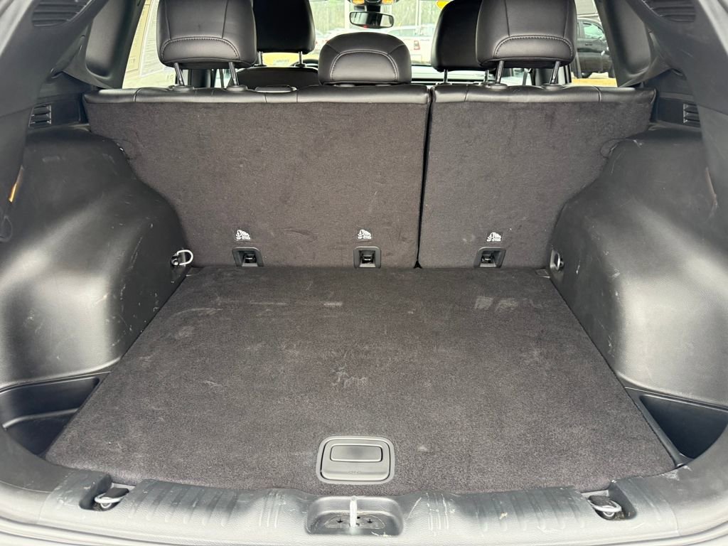 Used 2024 Jeep Compass Latitude image 23