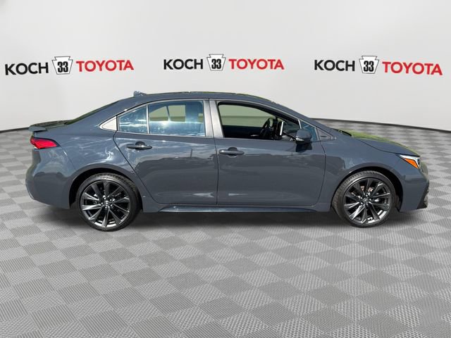 Used 2025 Toyota Corolla SE w/ SE Premium Package FWD image 9