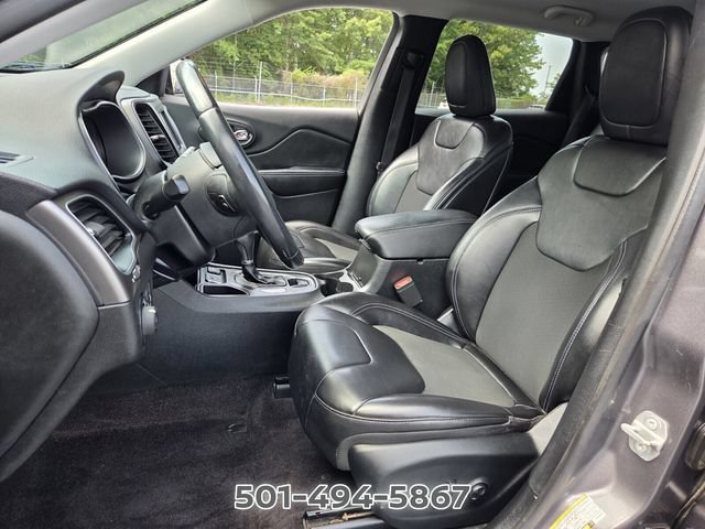 Used 2019 Jeep Cherokee Latitude Plus FWD image 9