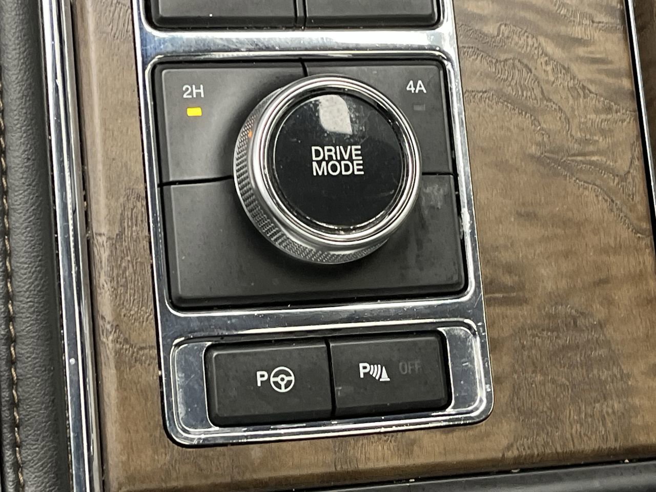 Used 2019 Ford Expedition Platinum image 19