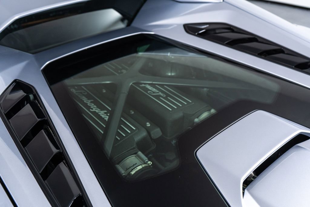 Used 2023 Lamborghini Huracan Tecnica image 19