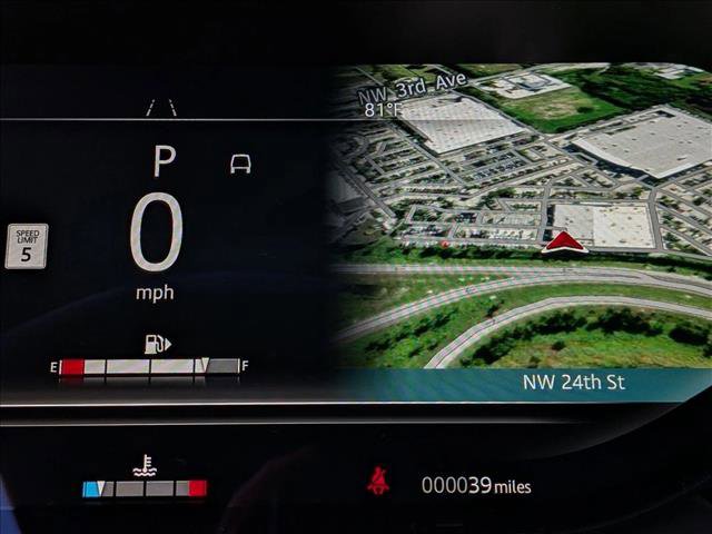 New 2025 Land Rover Range Rover SE image 10