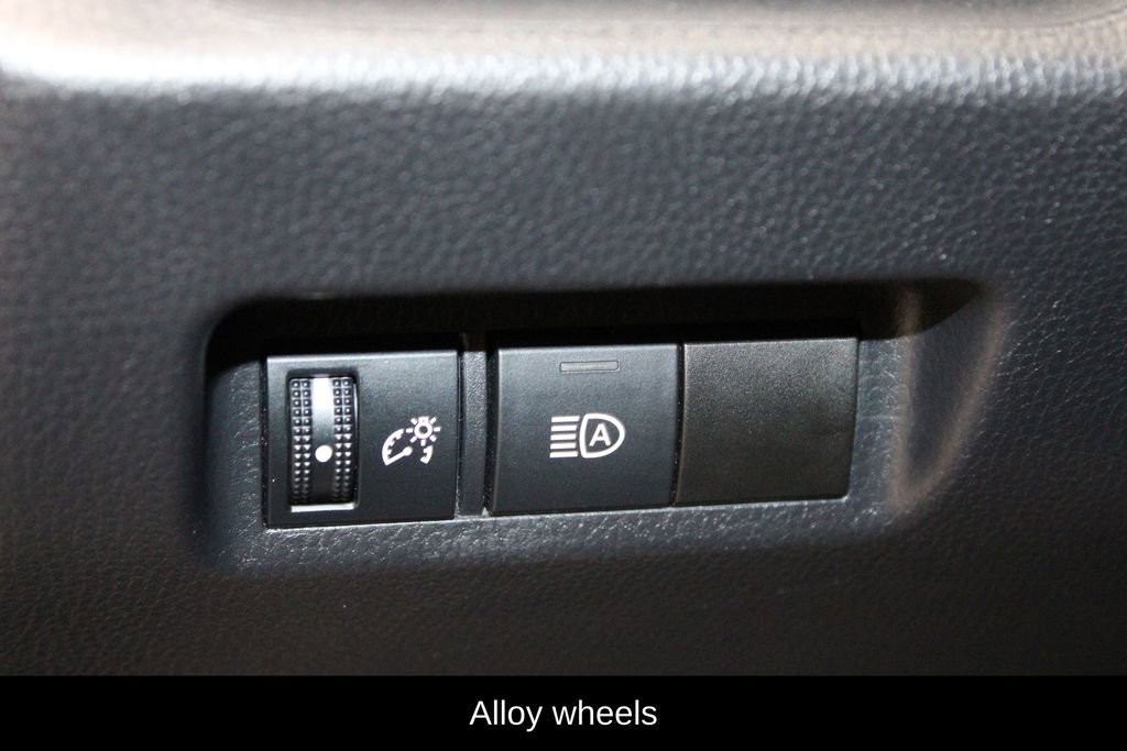 Used 2022 Toyota RAV4 Adventure image 17