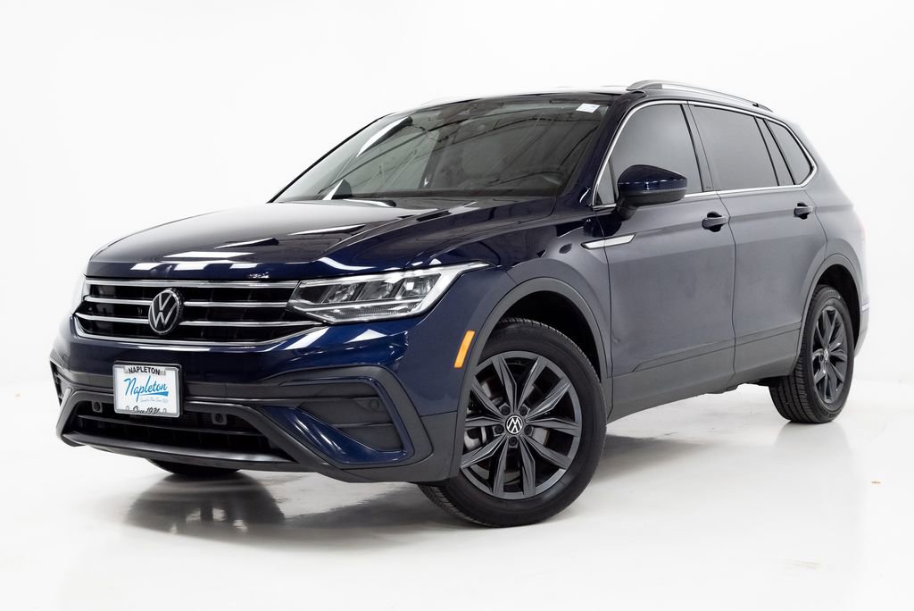 Used 2023 Volkswagen Tiguan SE image 1