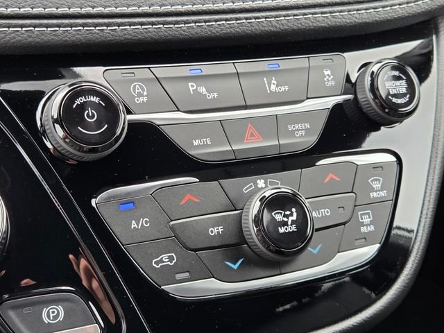 Certified 2027 Chrysler Pacifica Select FWD image 28