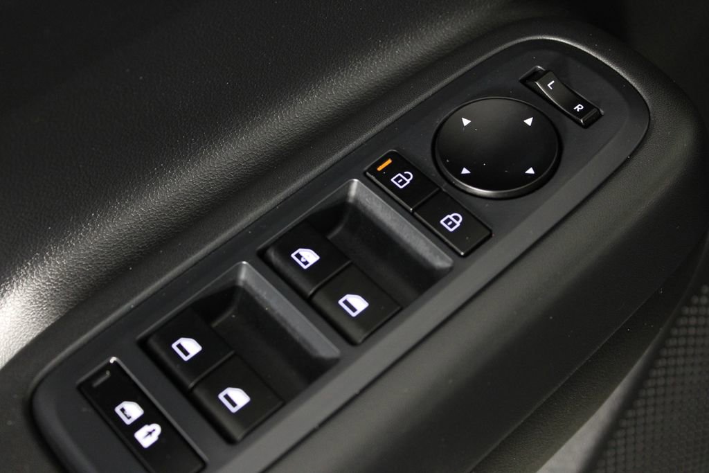 Used 2025 Hyundai Santa Fe SE image 22