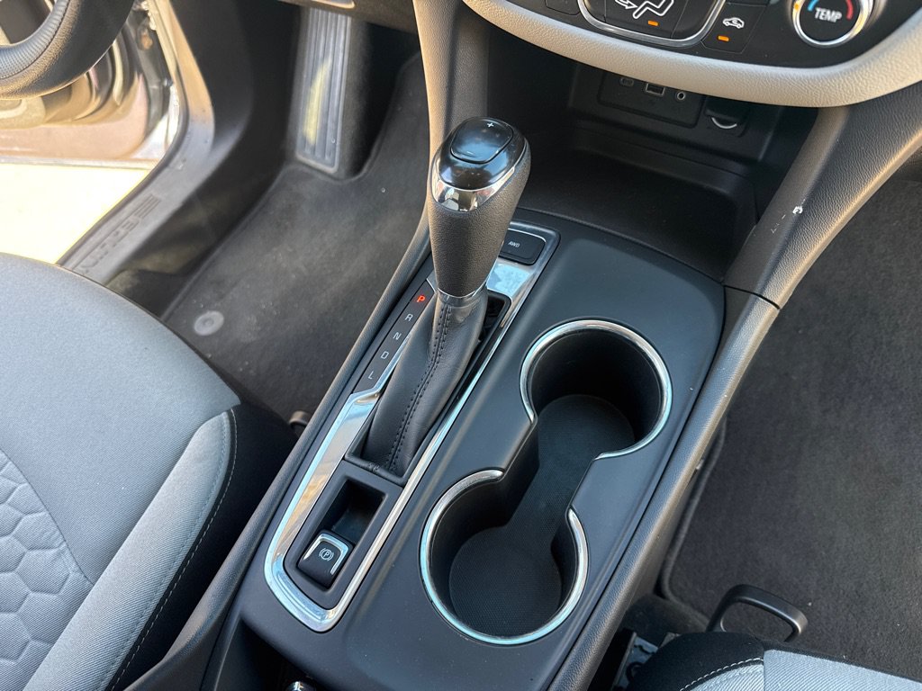 Used 2019 Chevrolet Equinox LS AWD/4WD image 16