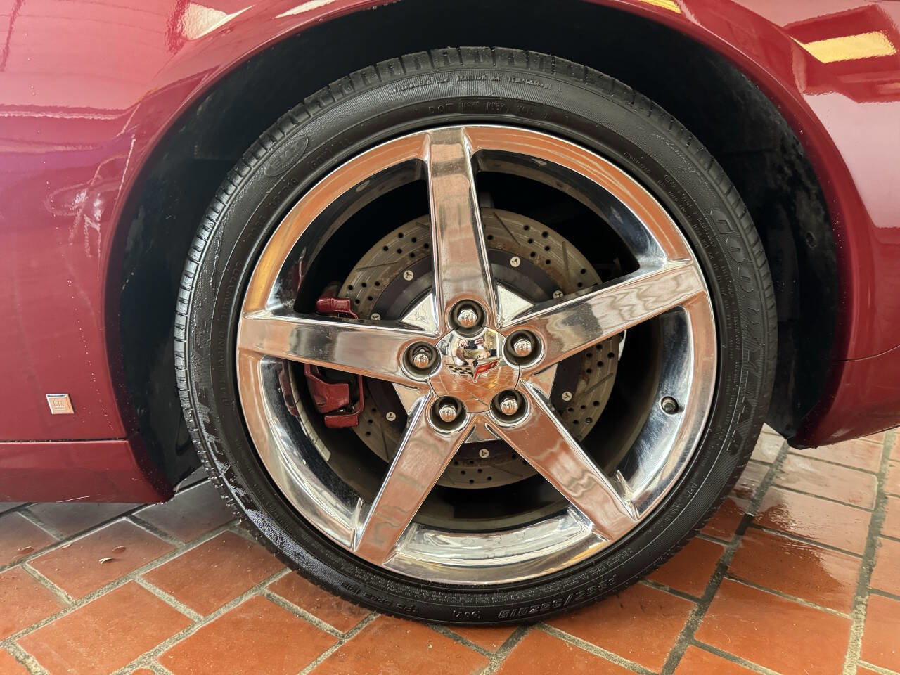 Used 2007 Chevrolet Corvette Coupe w/ Preferred Equipment Group RWD image 13
