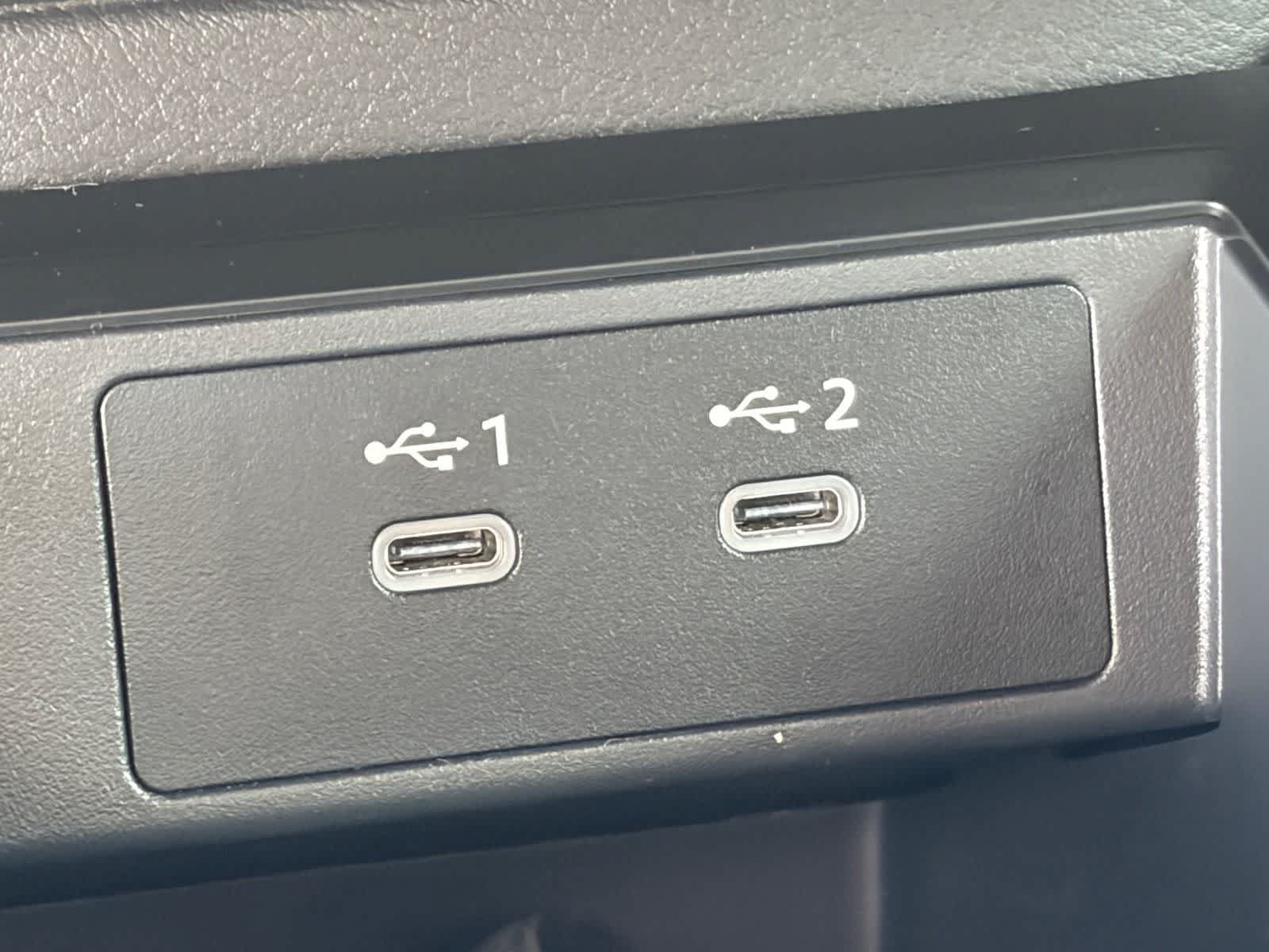 Used 2026 Nissan Kicks SR FWD image 18