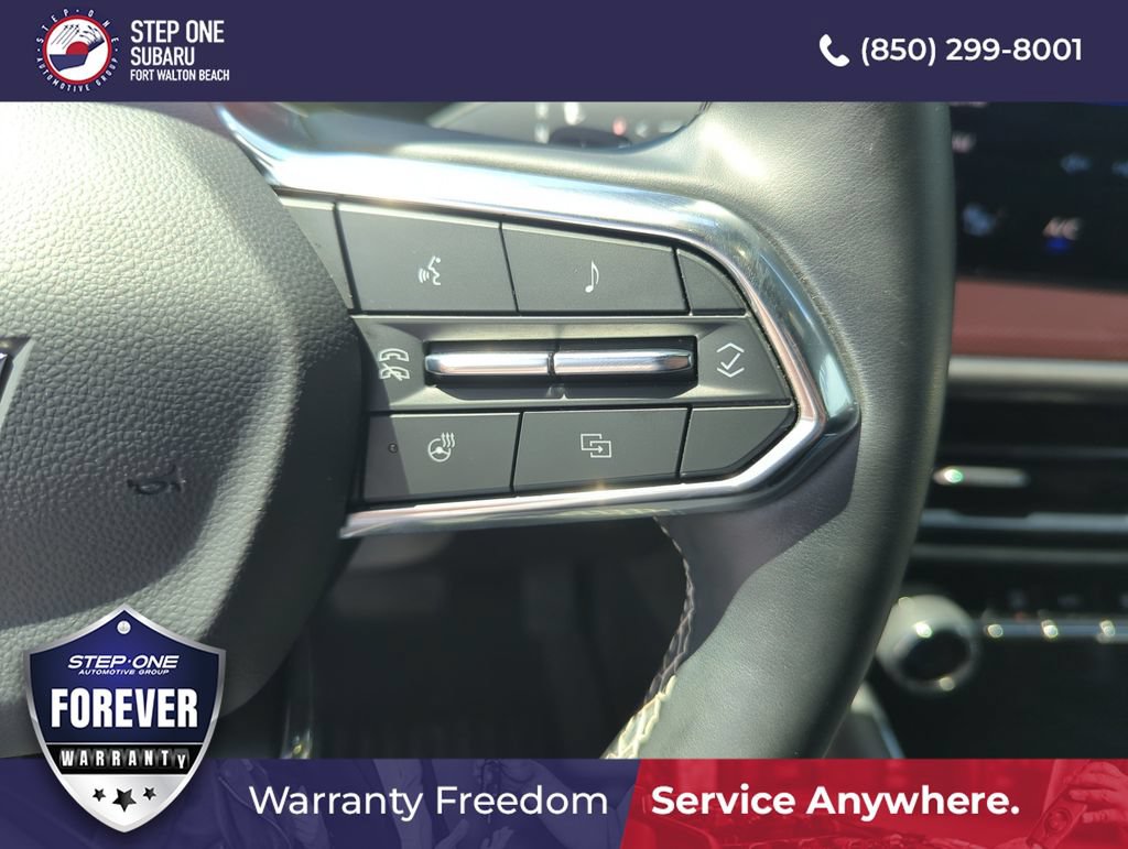 Used 2025 Chevrolet Traverse Z71 w/ Driver Confidence Package AWD/4WD image 23