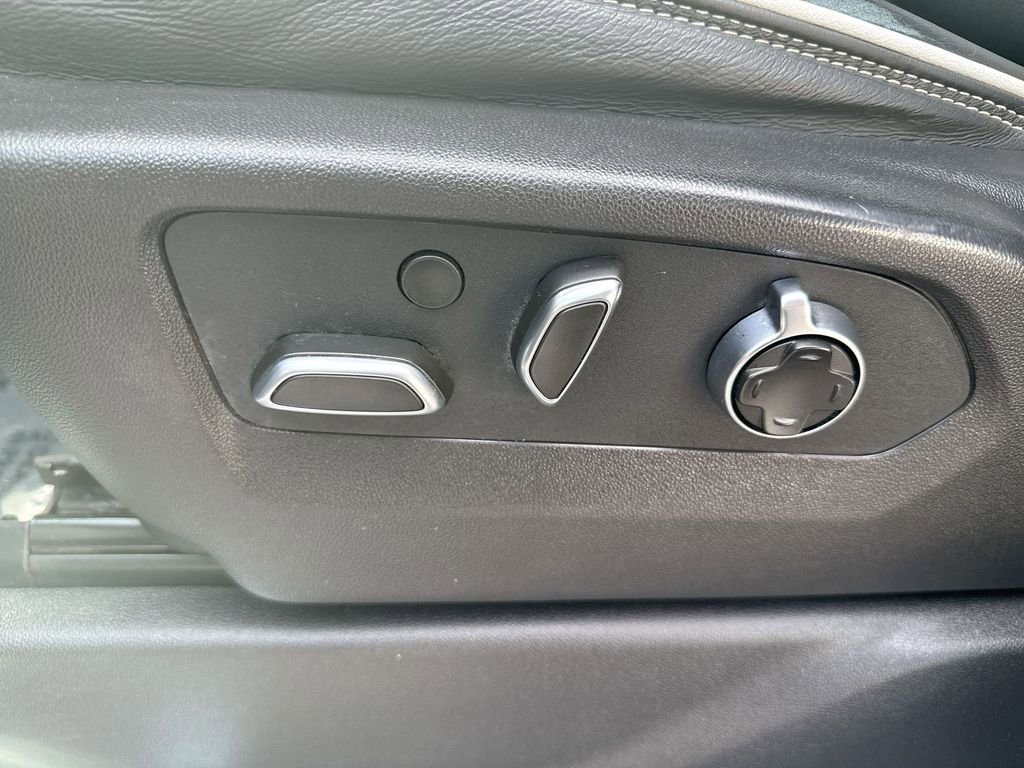 Used 2024 GMC Sierra 1500 AT4X image 14