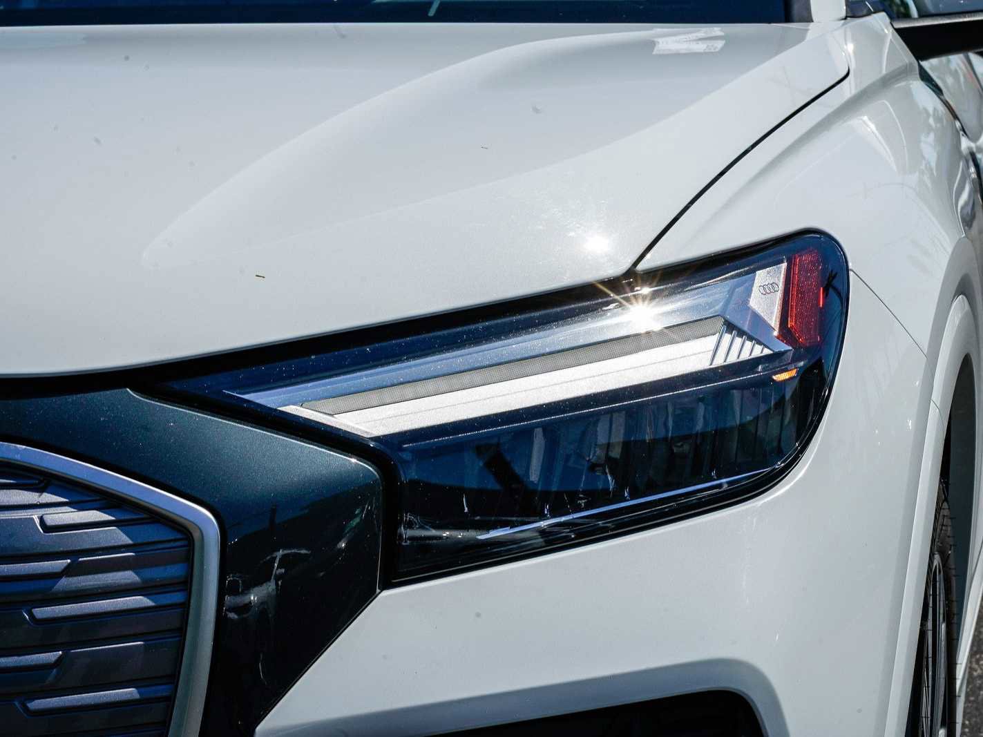 Used 2023 Audi Q4 e-tron Premium Plus w/ Premium Plus image 7