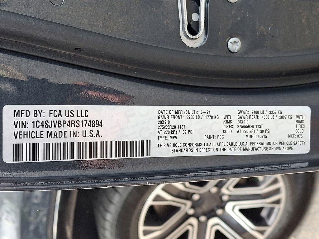 Certified 2024 Jeep Wagoneer Series II image 30