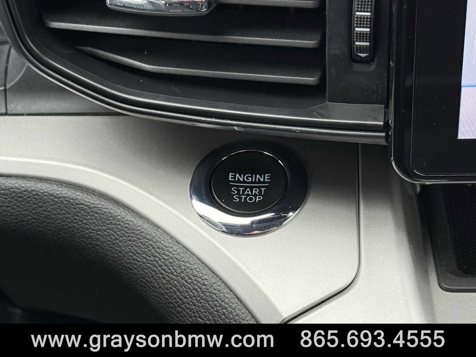 Used 2022 Ford Explorer XLT image 22