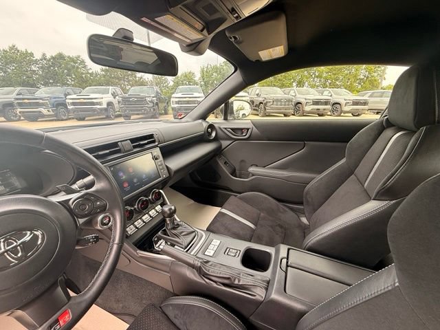 Used 2025 Toyota GR86 Premium w/ Performance Package RWD image 20