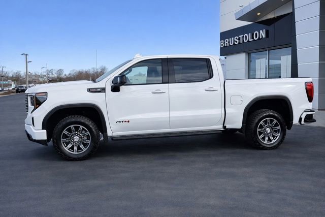 Used 2024 GMC Sierra 1500 AT4 w/ Technology Package image 3