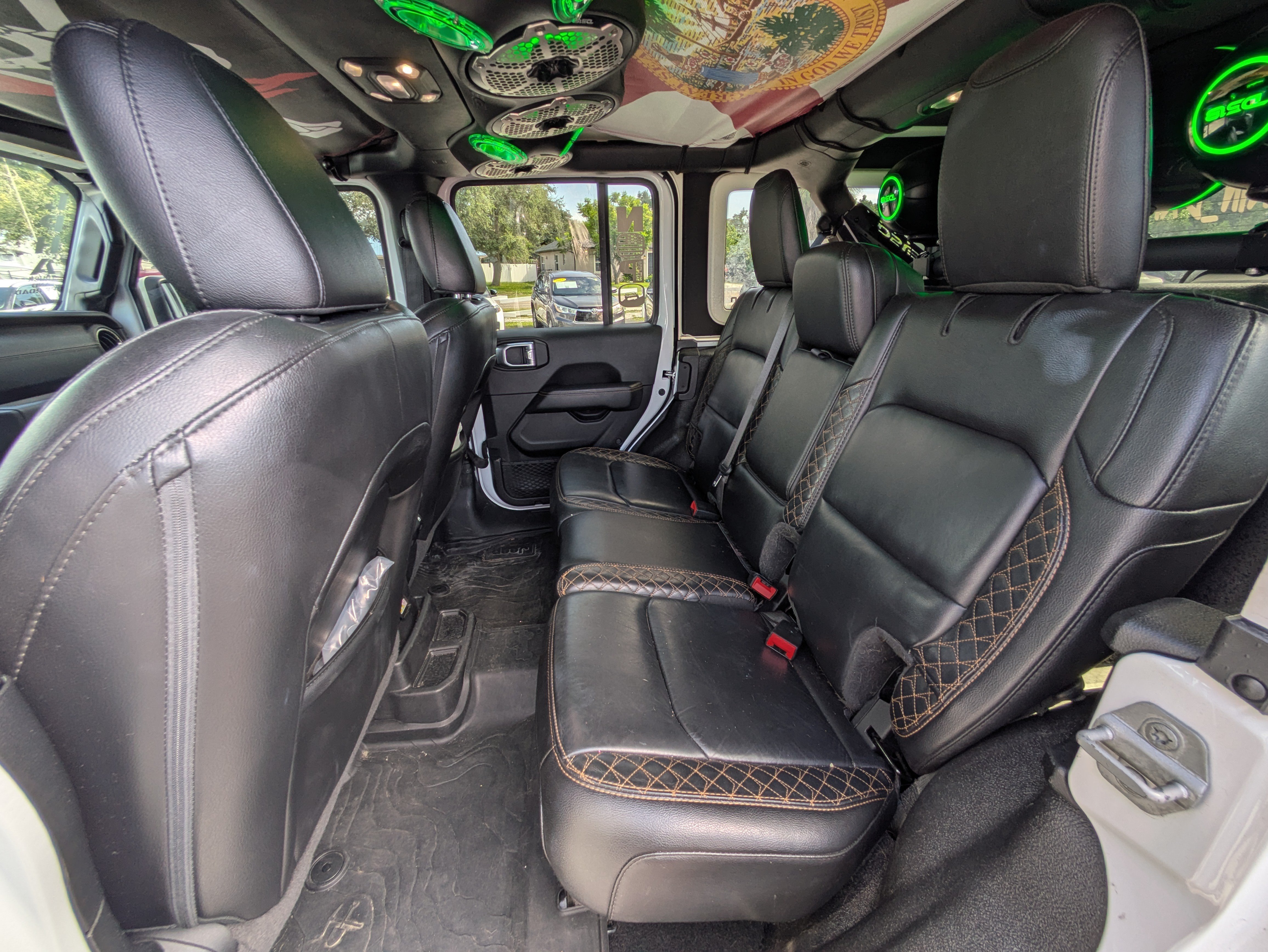 Used 2021 Jeep Wrangler Unlimited Sahara AWD/4WD image 14