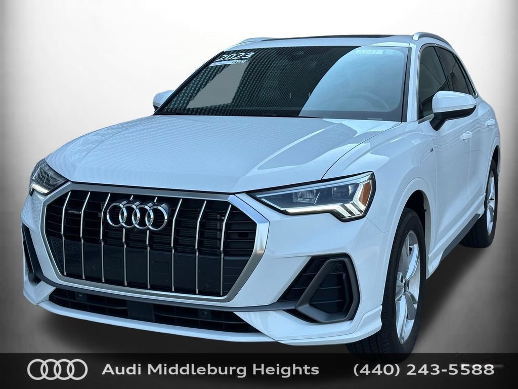 Certified 2023 Audi Q3 2.0T Premium Plus w/ Premium Plus Package AWD/4WD image 4