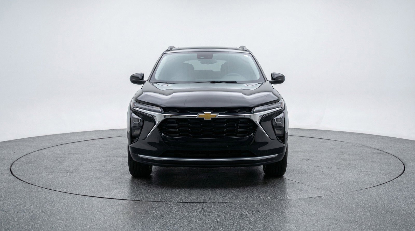 Used 2025 Chevrolet Trax LT image 2