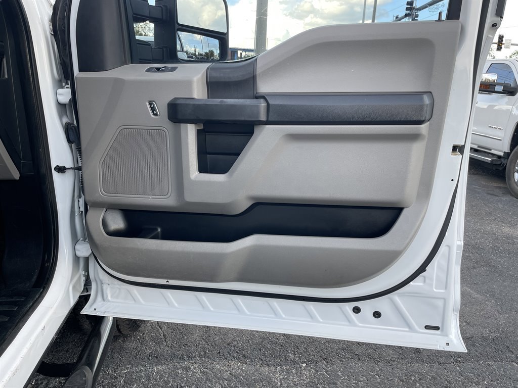 Used 2017 Ford F250 XL w/ Power Equipment Group AWD/4WD image 34