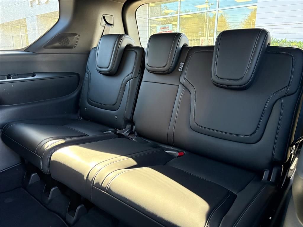 New 2026 Nissan Armada PRO-4X w/ Captain's Chari Seat Package image 22