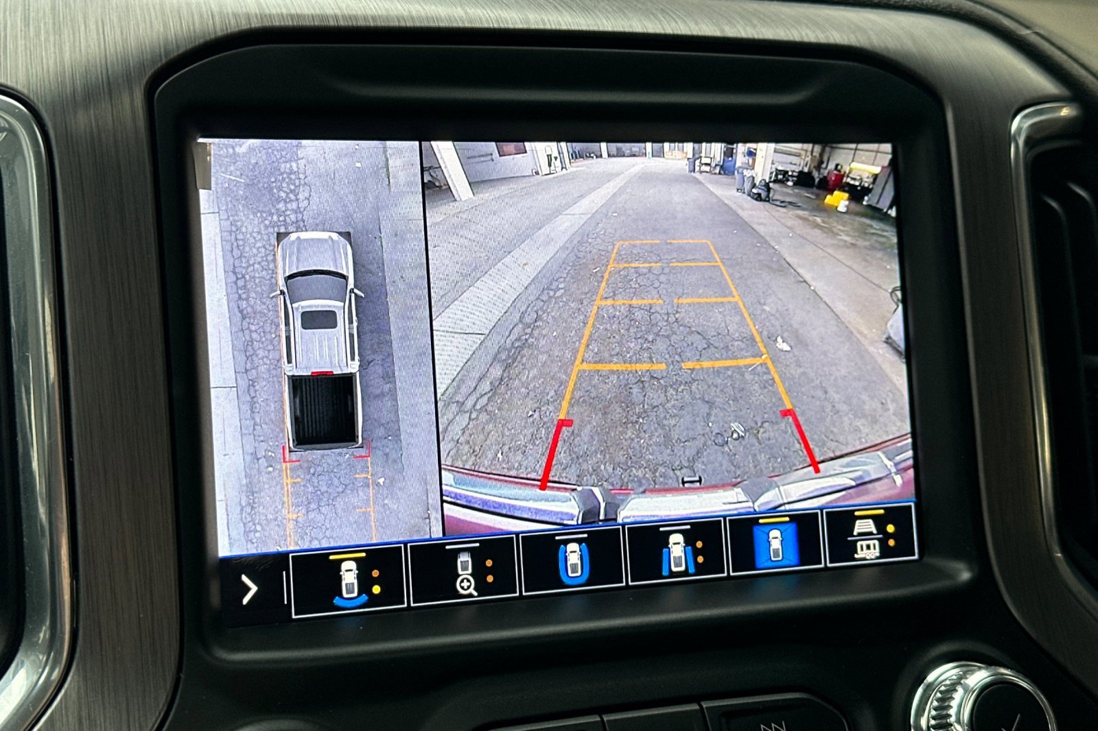 Certified 2020 GMC Sierra 1500 Denali w/ Denali Ultimate Package image 26