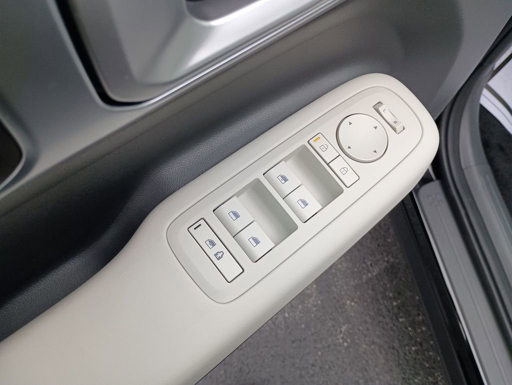 New 2026 Hyundai Santa Fe SE image 19