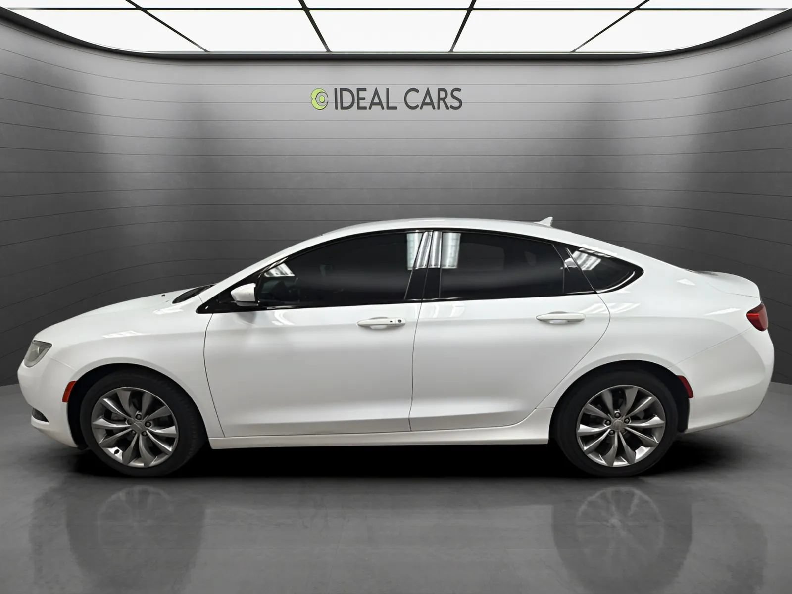 Used 2015 Chrysler 200 S w/ Navigation & Sound Group I FWD image 8