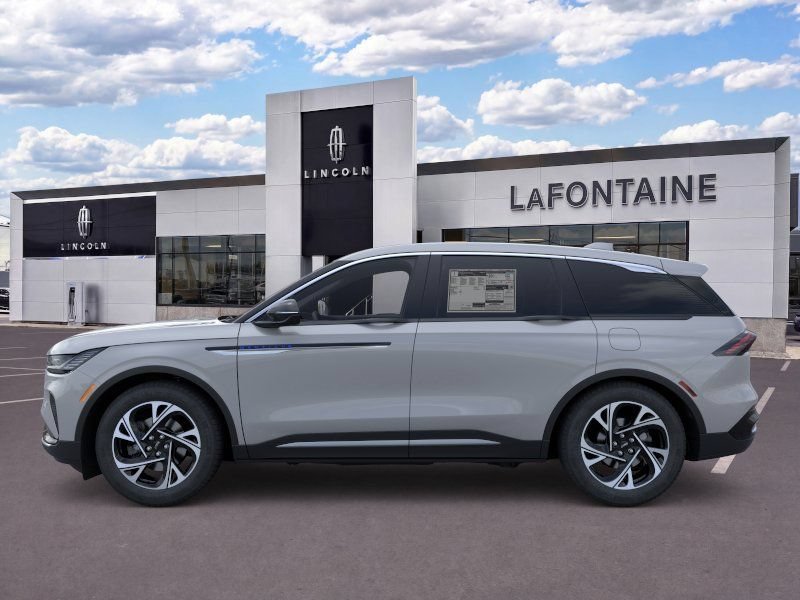 New 2026 Lincoln Nautilus Premier AWD/4WD image 3