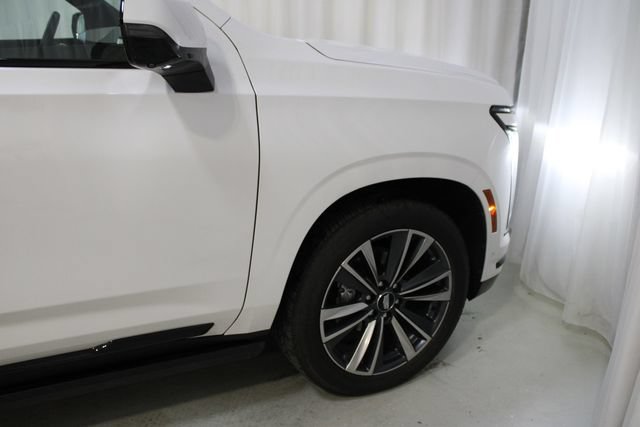 Used 2025 Cadillac Escalade ESV Sport w/ Touring Package AWD/4WD image 42