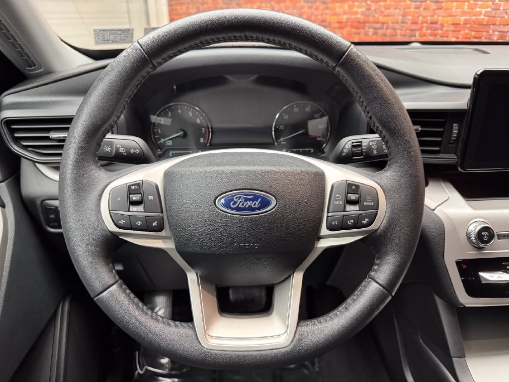 Certified 2024 Ford Explorer XLT AWD/4WD image 14