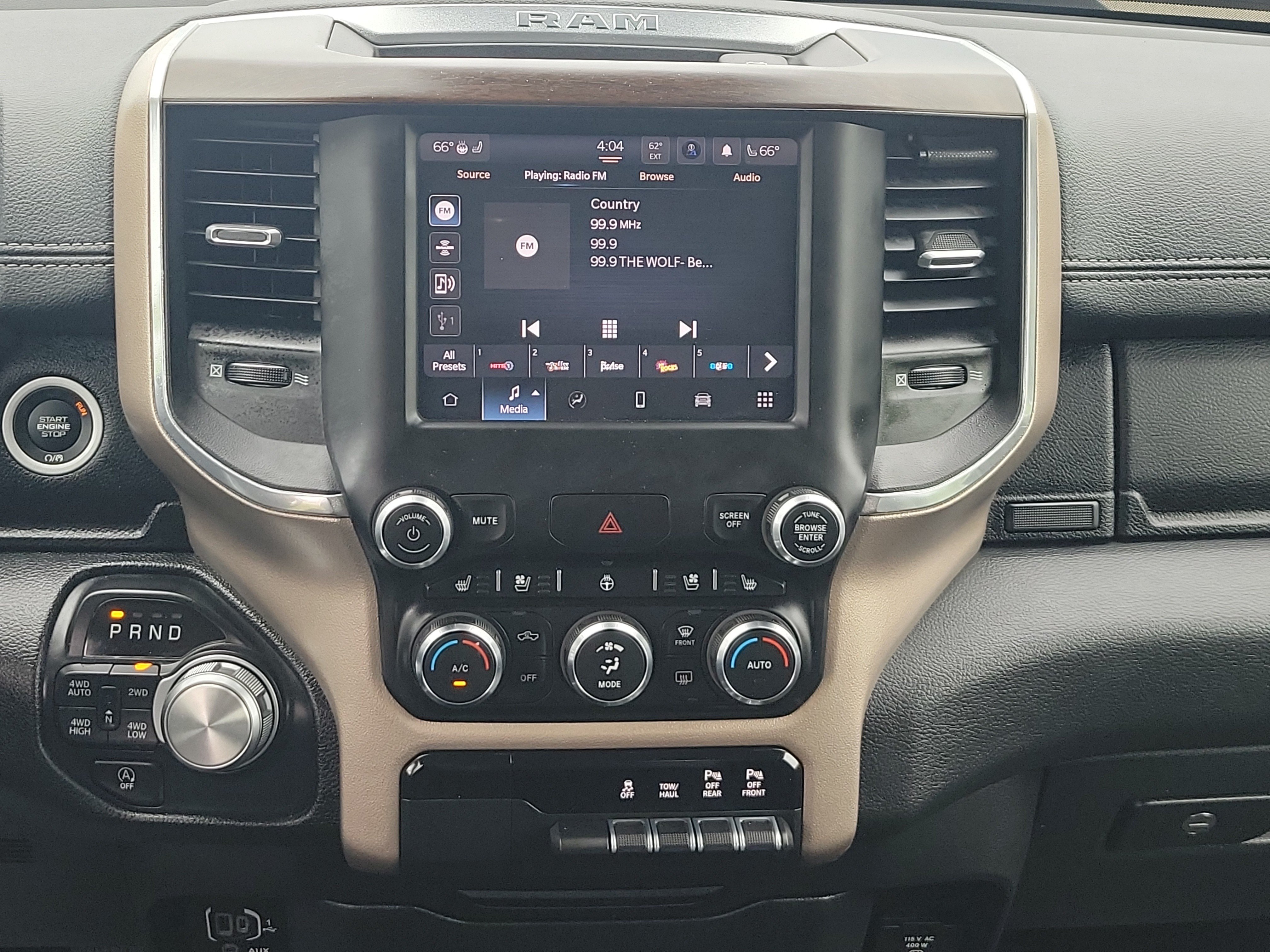 Used 2022 RAM 1500 Laramie AWD/4WD image 25