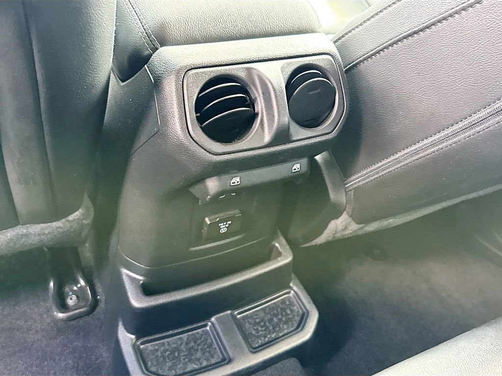 Used 2023 Jeep Wrangler Unlimited Sahara w/ Cold Weather Group image 28