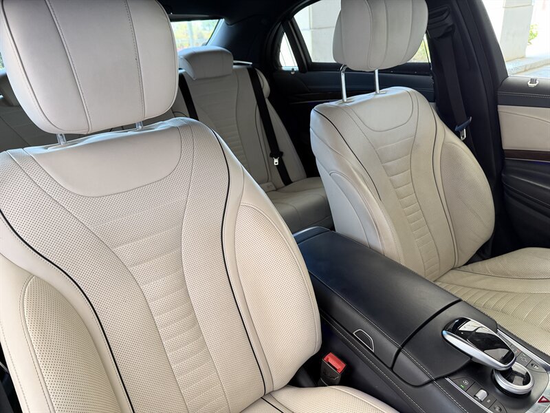 Used 2017 Mercedes-Benz S 550 Sedan image 12