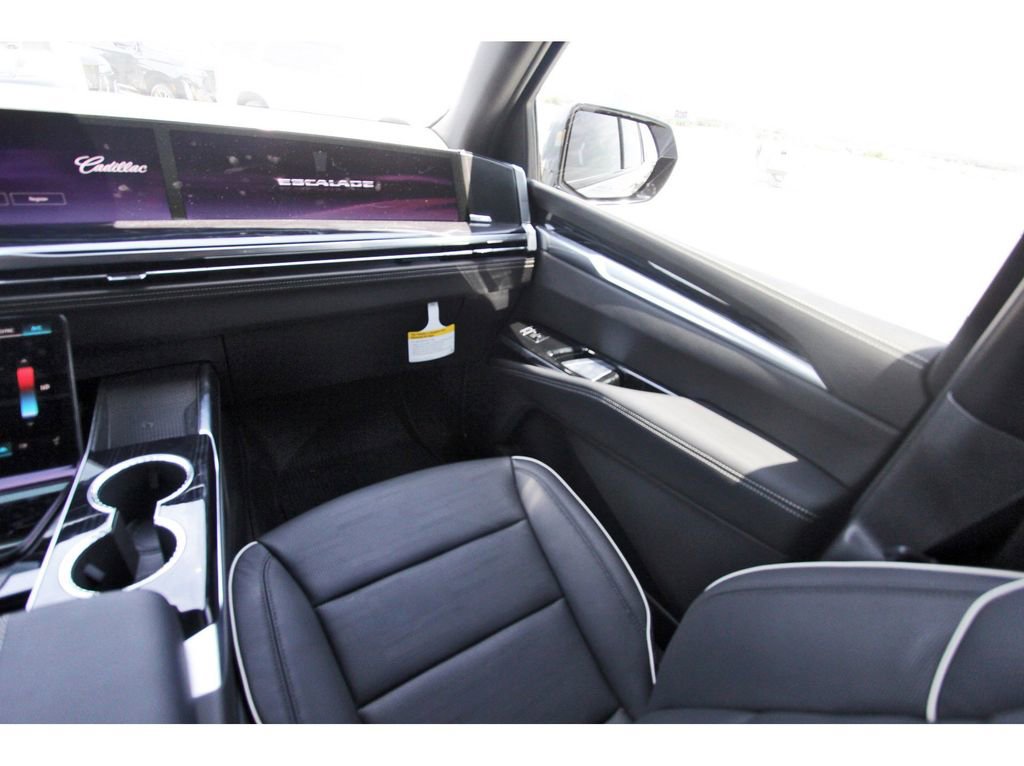 New 2026 Cadillac Escalade Sport w/ Touring Package AWD/4WD image 10