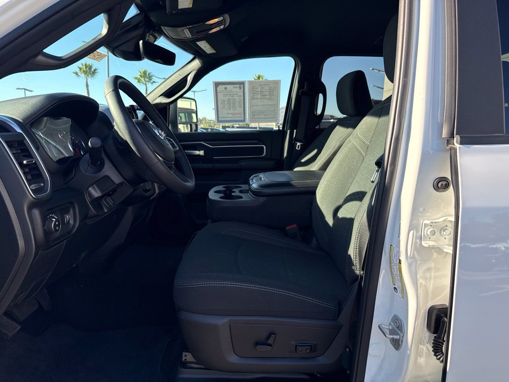 Certified 2026 RAM 2500 Big Horn AWD/4WD image 15