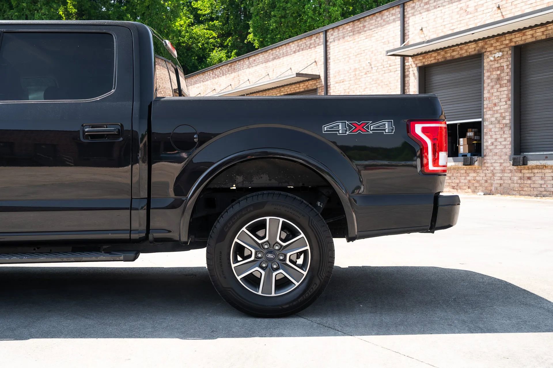 Used 2015 Ford F150 Lariat AWD/4WD image 5