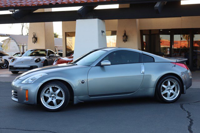 Used 2006 Nissan 350Z Enthusiast w/ (N93) Cargo Convenience Pkg image 5