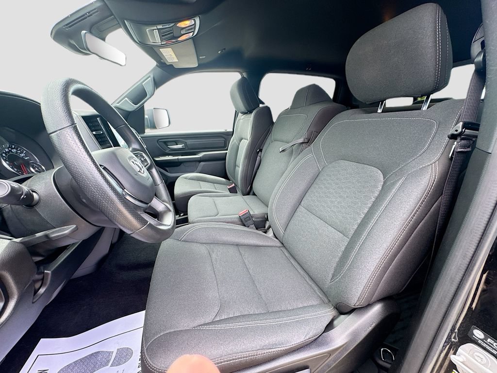 Used 2025 RAM 1500 Warlock AWD/4WD image 22