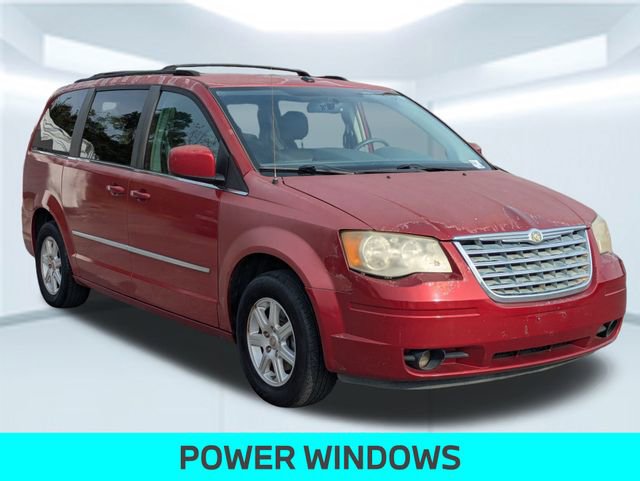 Used 2010 Chrysler Town & Country Touring image 8