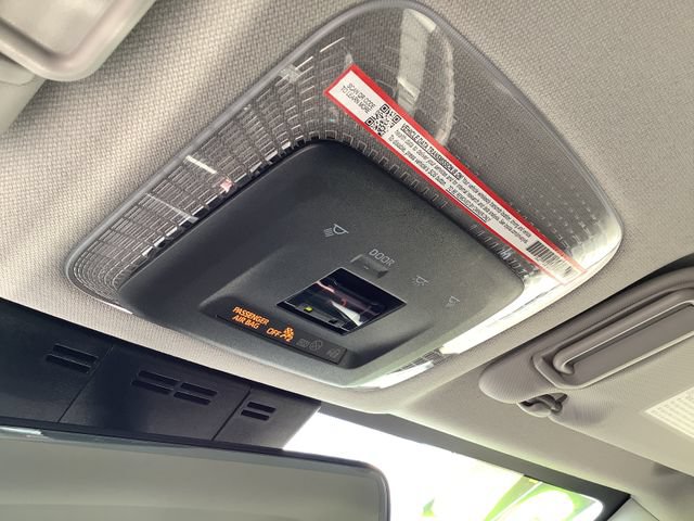 Used 2026 Toyota Prius Plug-In Hybrid FWD image 19