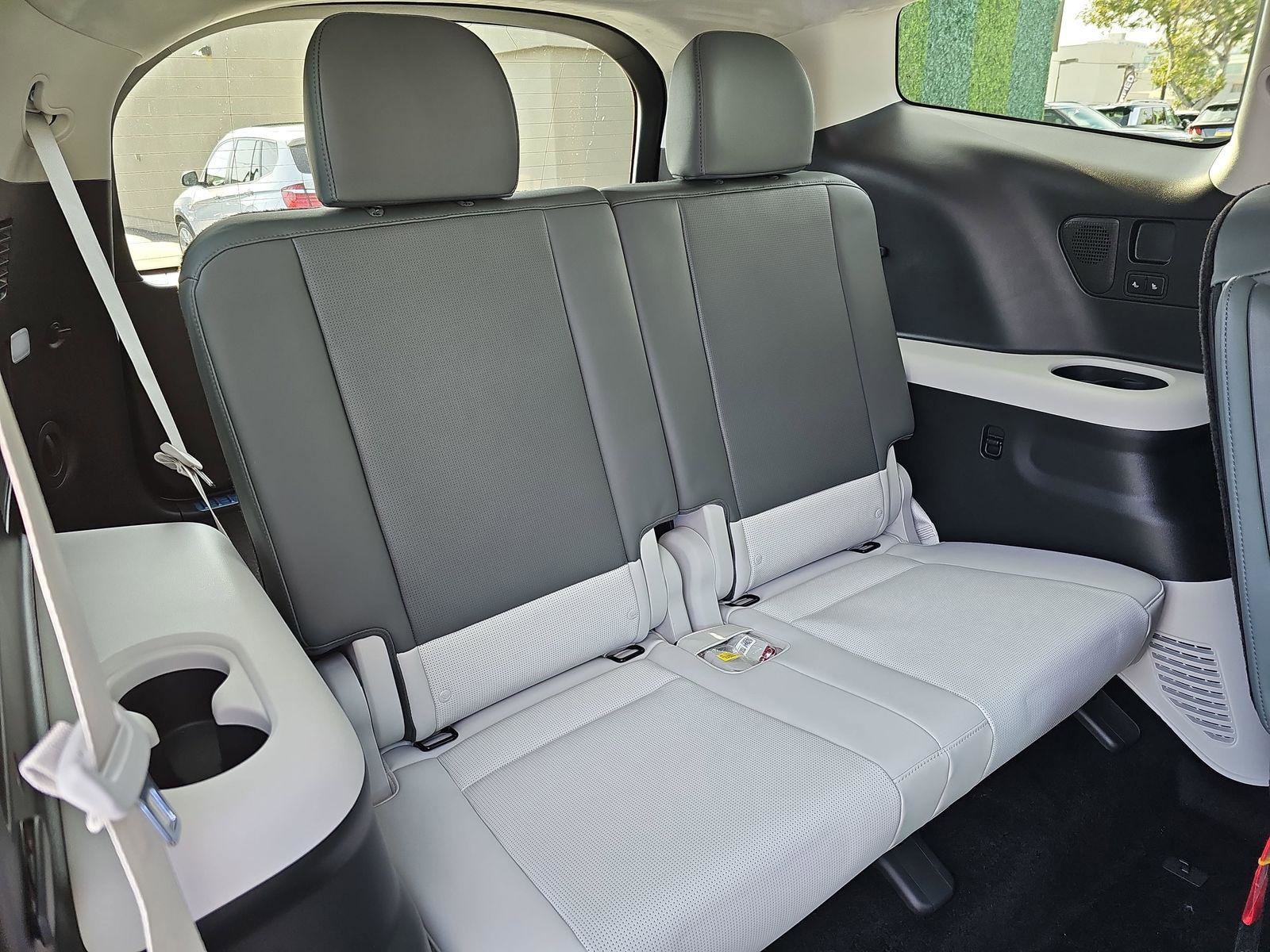 New 2026 Hyundai Ioniq 9 Calligraphy image 12