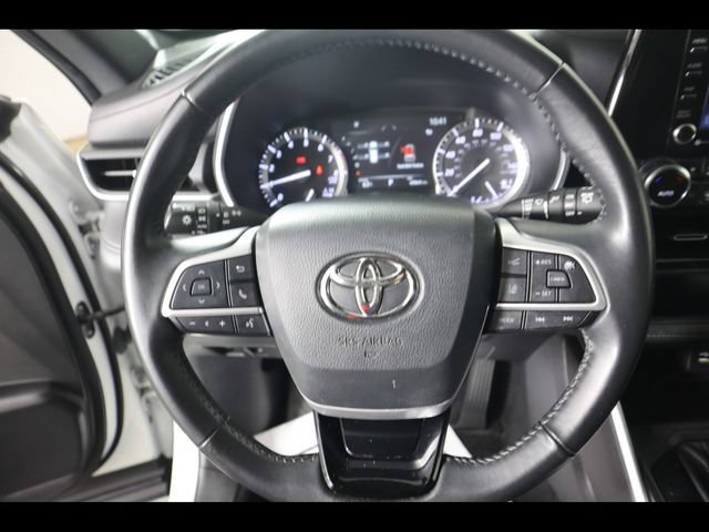 Used 2022 Toyota Highlander XSE AWD/4WD image 50