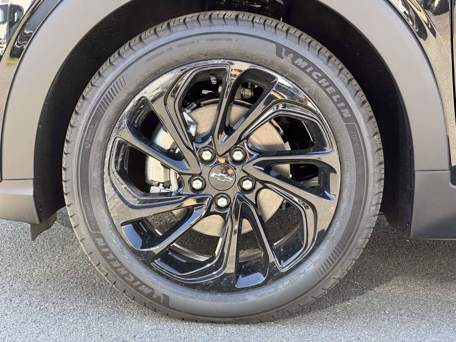 New 2027 Chevrolet Bolt RS w/ Technology Package image 7