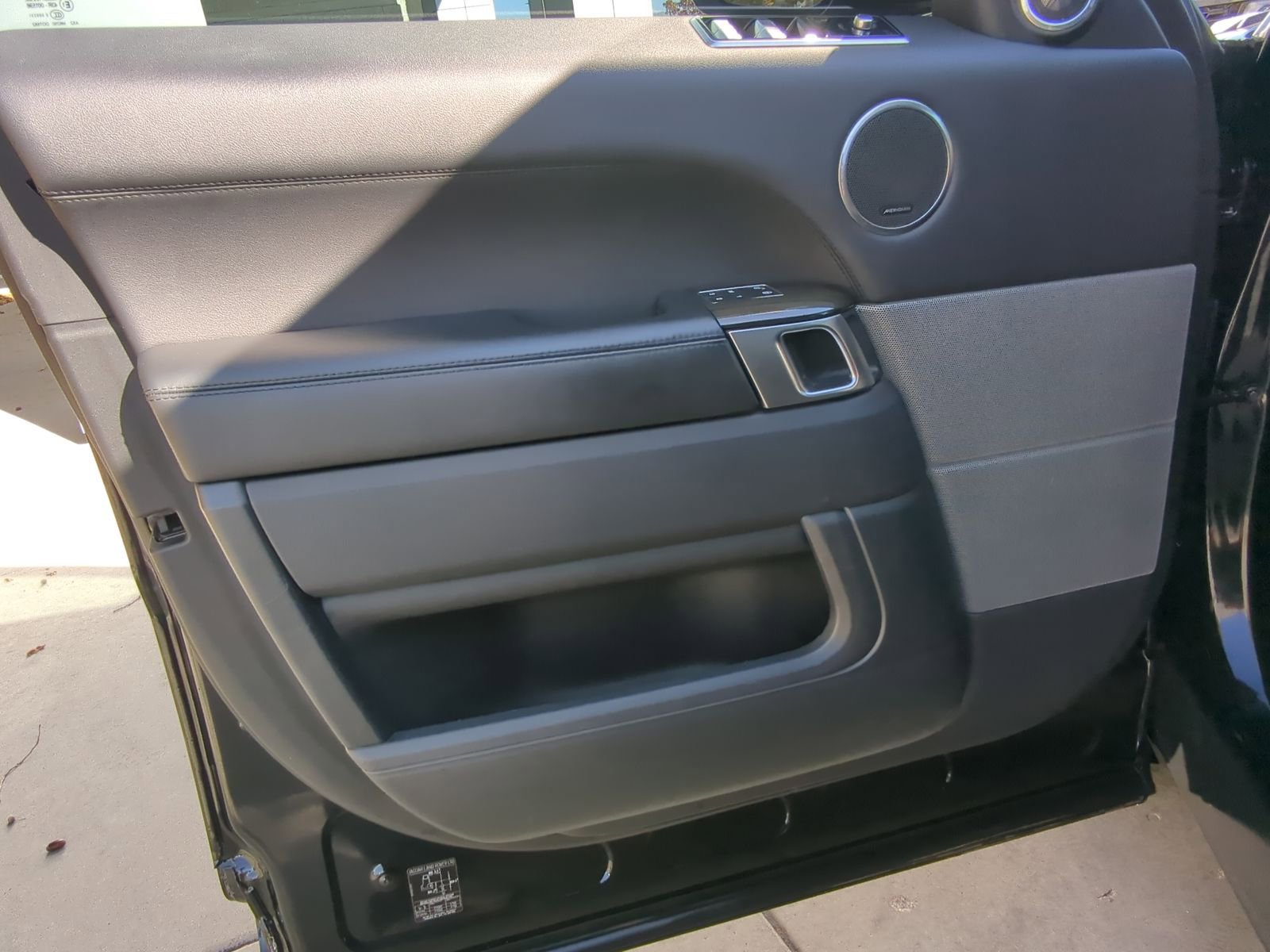 Used 2018 Land Rover Range Rover Sport Supercharged image 10