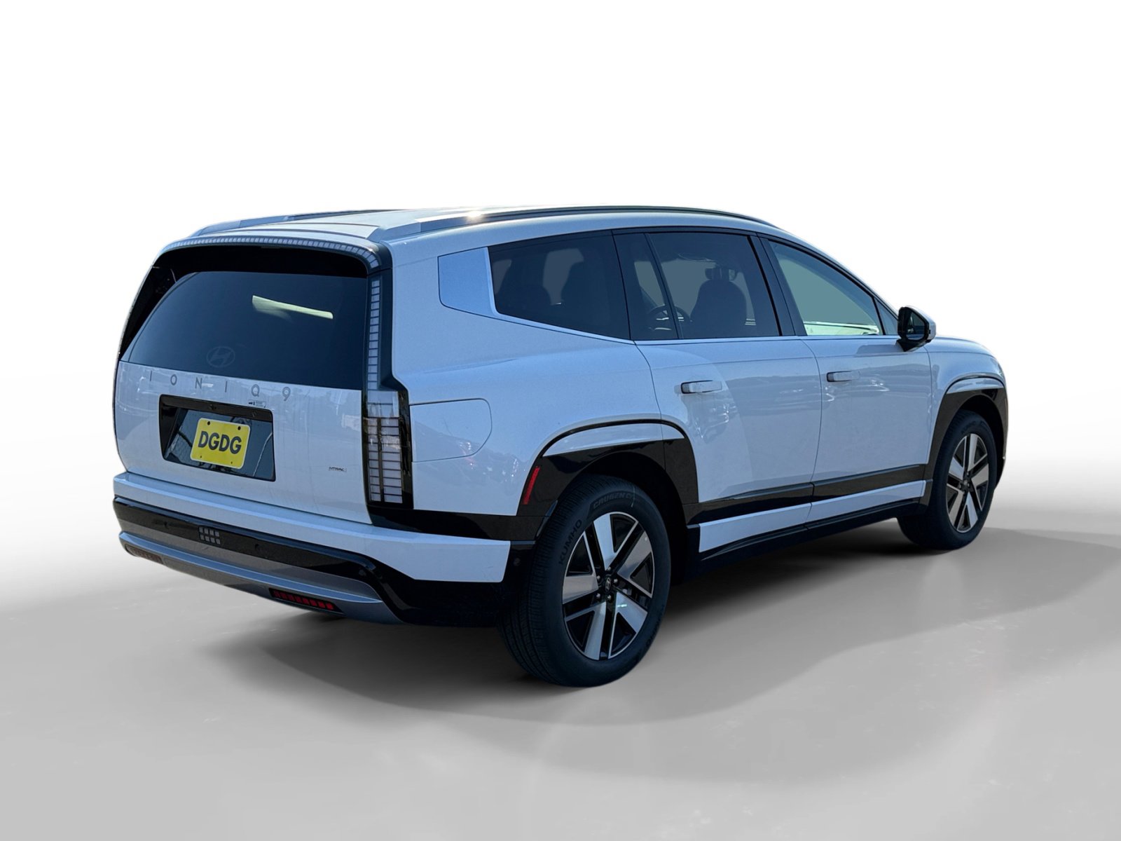 New 2026 Hyundai Ioniq 9 SEL image 5