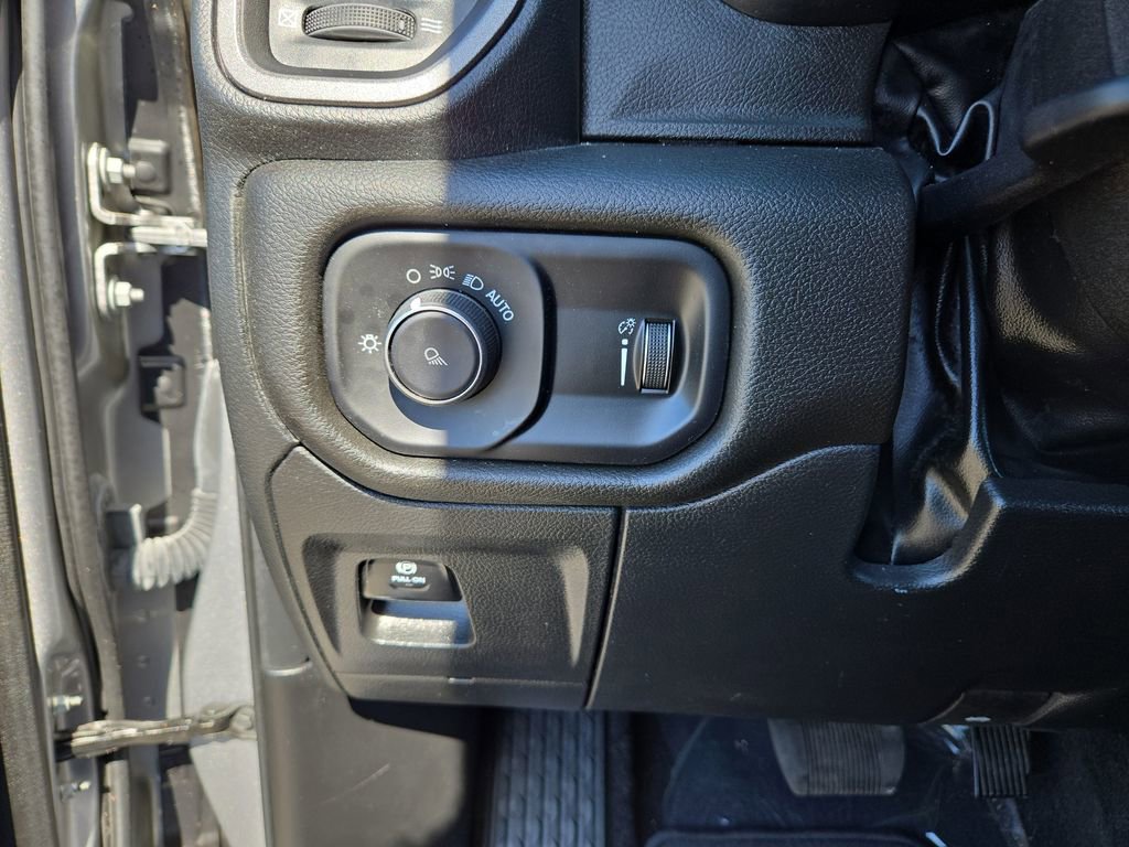 Used 2025 RAM 1500 Tradesman image 15