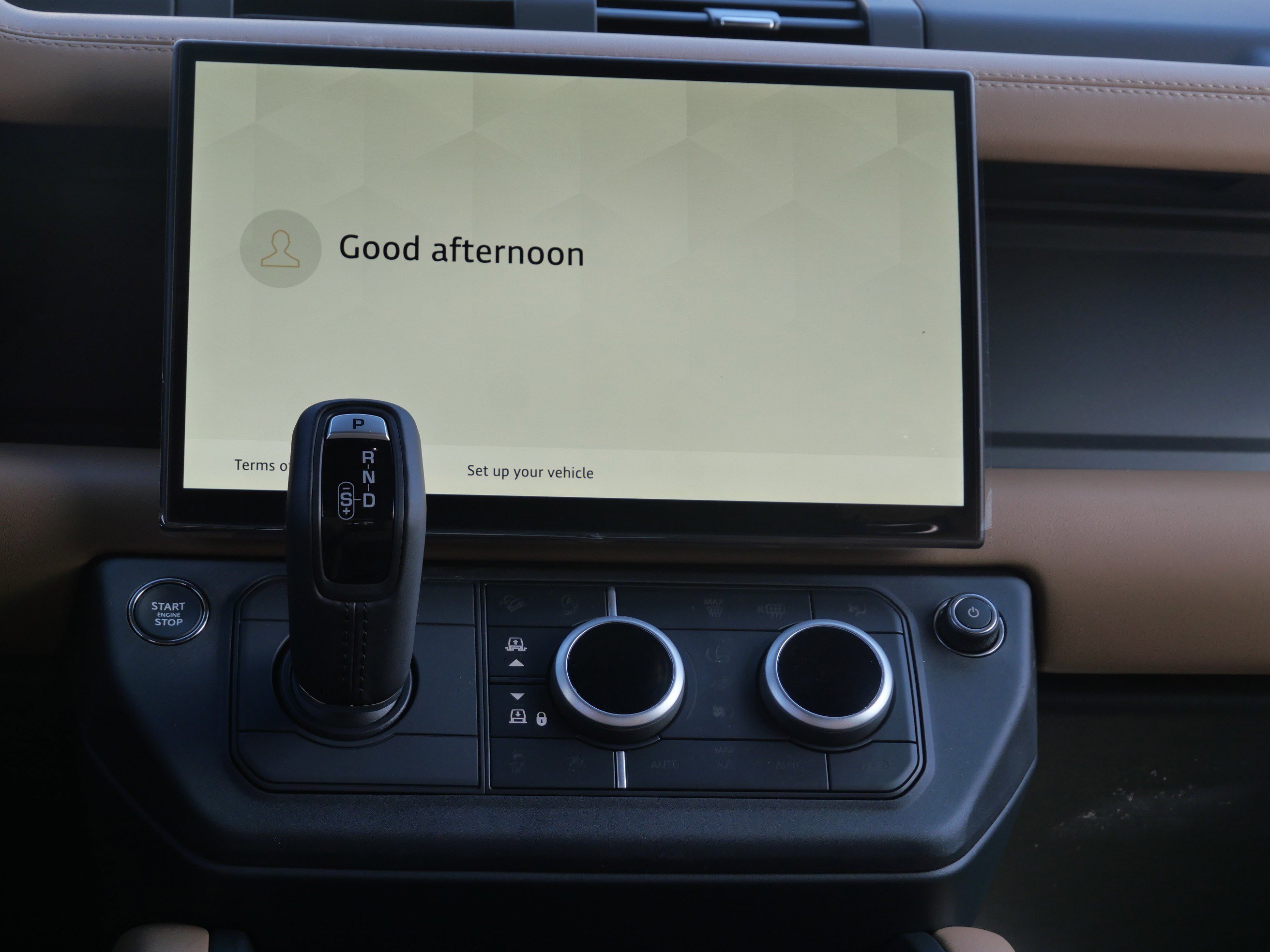 New 2026 Land Rover Defender 130 X-Dynamic SE AWD/4WD image 9