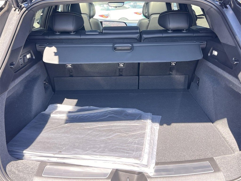 New 2026 Cadillac Lyriq V w/ Exterior Carbon Fiber Package image 31