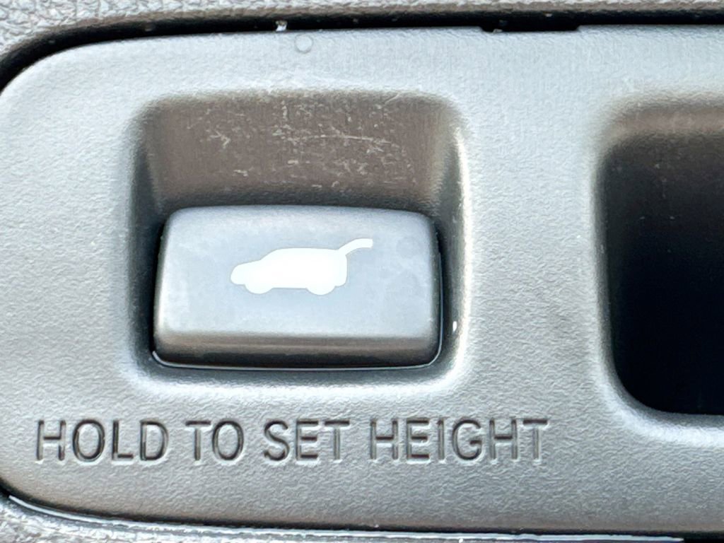 Used 2020 Honda CR-V Touring image 34